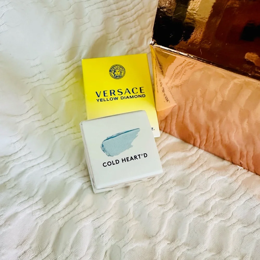 Fenty Beauty Cold Heartd ICE Clear Lip Gloss Luminizer & Versace Bright Crystal